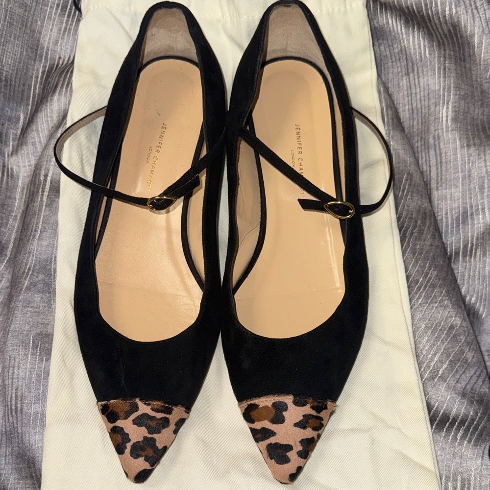 Jennifer Chamandi Stylish Black and Leopard Print Women's Flats